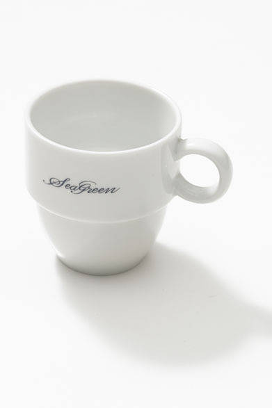 <strong>ESTNATION｜エストネーション</strong>　「Seagreen」ポップアップストア　ポップアップショップ期間中、「Seagreen」のアイテムを購入の方に、特製マグカップをプレゼント（数量限定）。