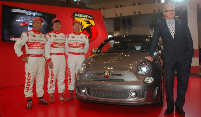 <strong>ABARTH 595 Competizione｜アバルト595 コンペティツィオーネ</strong>