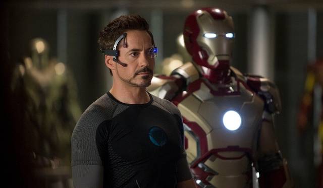 <strong>MOVIE｜『アイアンマン3』</strong>　主人公のトニー・スタークを演じるロバート・ダウニー Jr. © 2013 MVLFFLLC. TM & © 2013 Marvel. All Rights Reserved.