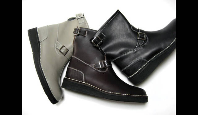 <strong>CAUSE｜コーズ</strong>　「ENGINEER BOOTS」 各4万425円