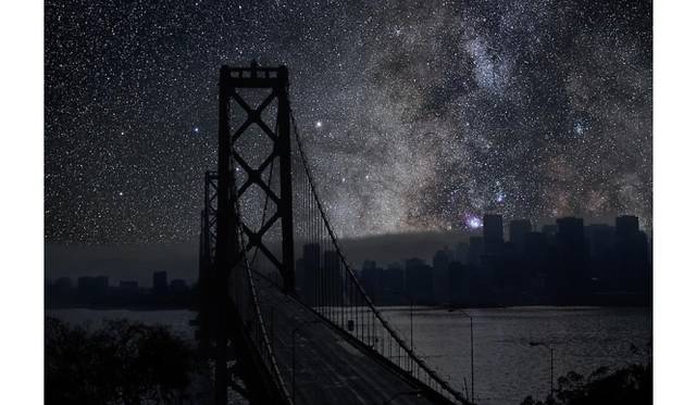 <strong>ART FILE 17｜「Thierry Cohen Darkened Cities」</strong>　San Francisco 37° 48’ 30’’ N 2010-10-09 lst 20:58 39 x 60 inch pigment print Edition of 3