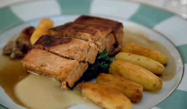 ミシュラン3ツ星を獲得したゴードン・ラムゼイ氏によるディナーを楽しめるのも「クラリッジズ」の魅力のひとつ