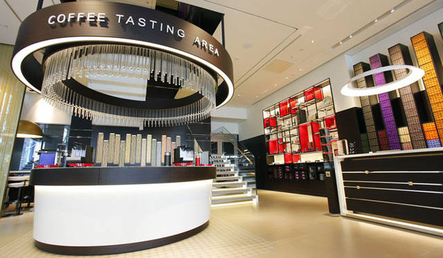 <strong>NESPRESSO｜ネスプレッソ</strong>　「ネスプレッソブティック 表参道店」 1階