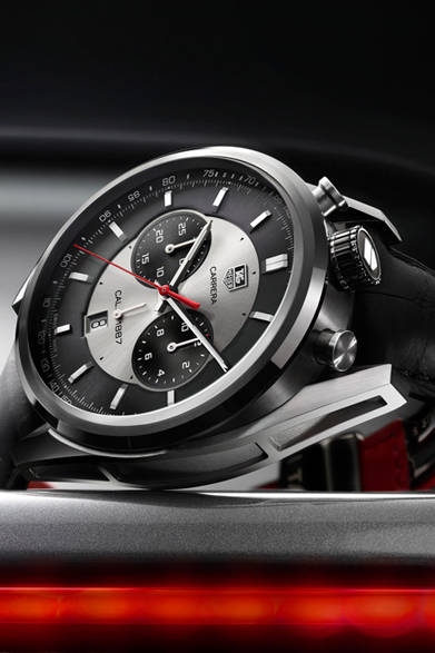 「Carrera Calibre 1887 Jack Heuer Chronograph｜カレラ 1887 クロノグラフ ジャック・ホイヤー 50周年記念モデル」ケース径45mm、ブラックチタンカーバイドスティールケース、74万5500円（予価）、10月発売予定