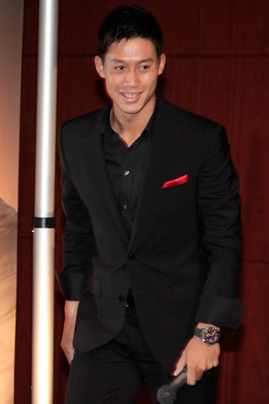 「Aquaracer Chronograph Air-K Japan Limited Editon｜アクアレーサー クロノグラフ Air-K 日本限定モデル」