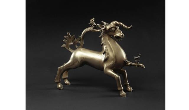 <strong>ART｜国立新美術館で『貴婦人と一角獣展』</strong>　《一角獣の形をした手洗い用水差し》 1400年頃 フランス国立クリュニー中世美術館蔵 ©RMN-Grand Palais / Gérard Blot / distributed by AMF-DNPartcom