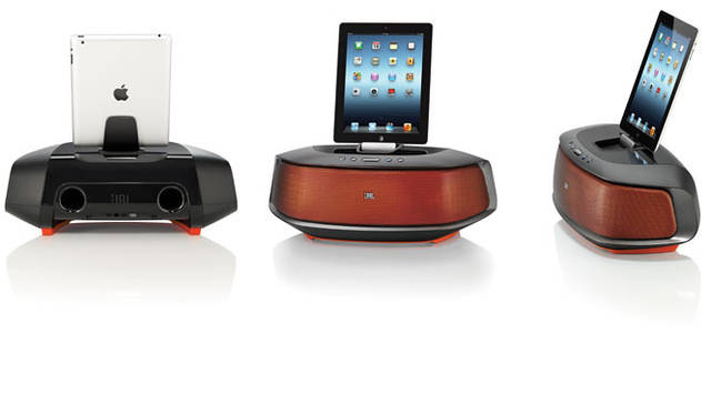 <strong>JBL｜ジェー ビー エル</strong>　 Lightningコネクタ搭載Bluetoothスピーカー「JBL ONBEAT RUMBLE」　iPad使用時