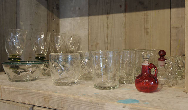 <strong>MATEO｜マテオ</strong>　民芸の器と工芸の店「工芸喜頓」 Photographs by HIROSE Ikuko