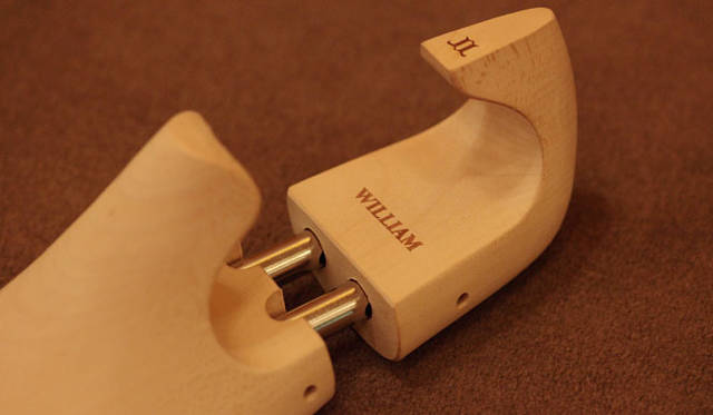 <strong>JOHN LOBB｜ジョンロブ</strong>　「WILLIAM」オリジナルシューツリー