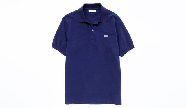 <strong>LACOSTE｜ラコステ</strong> 80年間変わらぬスタイルで作り続けられている定番「L1212」。1万500円（ラコステ／ラコステお客様センター）