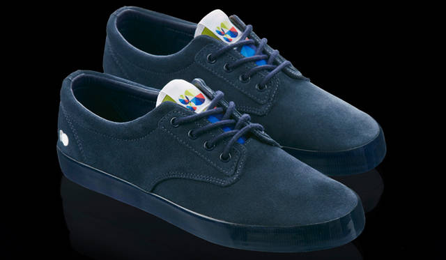 <strong>LACOSTE｜ラコステ</strong> 付け替え式の3種類のタンを備えたスニーカー。「BARBADOS TP」1万3125円（ラコステ／ラコステお客様センター）