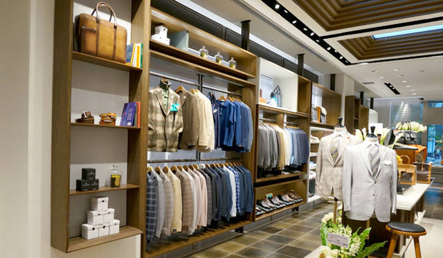 <strong>STRASBURGO｜ストラスブルゴ</strong>　東京ミッドタウンに新たな旗艦店がオープン！　「アーバン トラベラーズ」のための“上質アイテム”