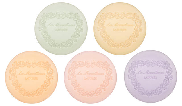 <strong>Les Merveilleuses LADURÉE｜レ・メルヴェイユーズ ラデュレ</strong>　ボディ ソープ[110g] 全5種　各3360円<br />ローズ／ヴァイオレット／オレンジフラワー／ドラジェ／カモミールミント（数量限定）