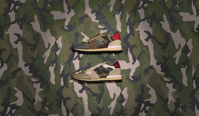 <strong>VALENTINO GARAVANI｜カモフラージュ ロックスタッズが誕生</strong>　スニーカー 7万9800円
