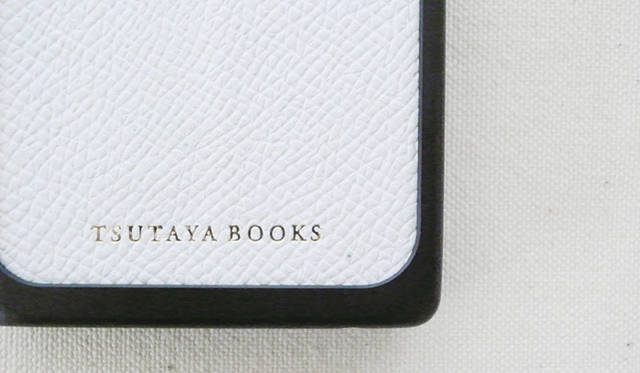 <strong>モリワキエンジニアリング×丸若屋｜iPhone5カバー 「Collect of Japan」シリーズ</strong>　「Collect of Japan 代官山 蔦屋書店限定セット」　背面プレート下部にはロゴを刻印