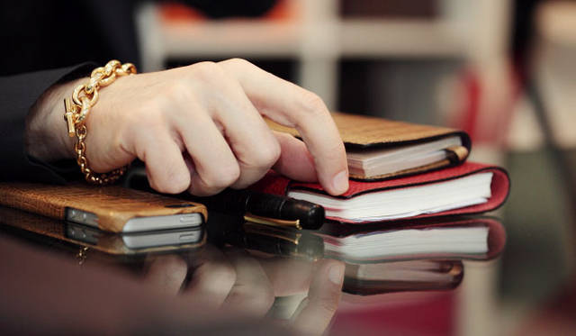 <strong>MAISON TAKUYA｜メゾン タクヤ</strong>　フランソワ・ルッソ氏のこだわりのビジネスツール