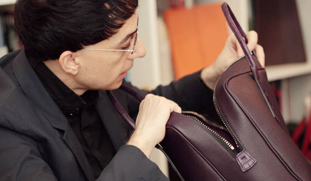 <strong>MAISON TAKUYA｜メゾン タクヤ</strong>　バッグの内装の設計にもこだわり抜いている