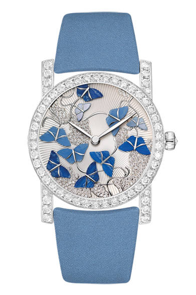 「Attrape Moi｜アトラップ・モワ」　ブルーの蝶モチーフ、861万円