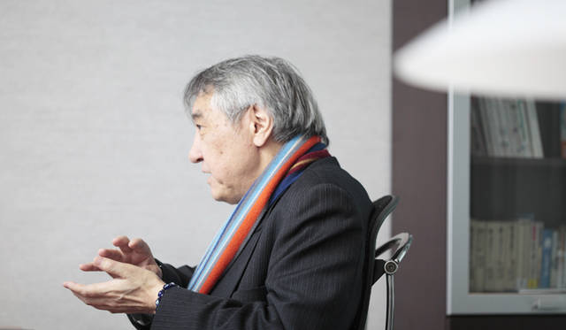 <strong>特集｜BLUE NOTE NOW!</strong>　「ブルーノートの“大名盤”と呼ばれるレコードは、スタジオの外では実在しなかったグループやバンドのものが非常に多いんです。レコードを作るために集められて、スタジオで音楽を作り上げたら『じゃあね』っていう（笑）」（行方さん）