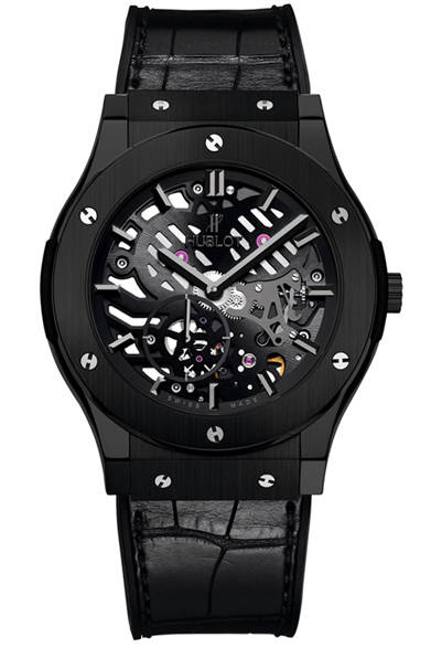 「Classic Fusion Classico Ultra-Thin All Black 45mm｜クラシック・フュージョン クラシコ ウルトラ-シン スケルトン オールブラック」　ケース径45mm、ブラックセラミックケース、169万500円（予価）、今夏発売予定