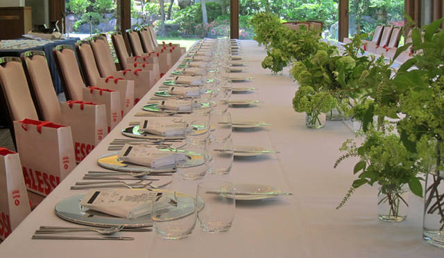 <strong>ALESSI｜アレッシィ</strong>　カトラリーシリーズ「MU」　アレッシィ主催の昼食会