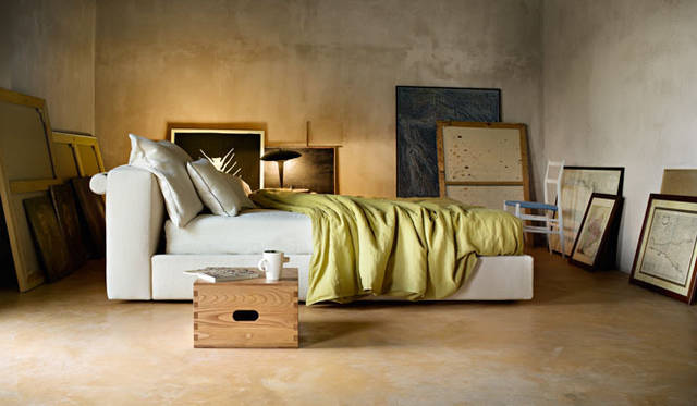 <strong>Cassina ixc.｜カッシーナ・イクスシー</strong>　2013新作コレクション　「MEX BED（メックス ベッド）」　デザイン｜ピエロ・リッソーニ