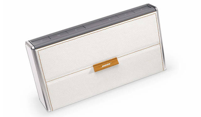 <strong>BOSE｜ボーズ</strong>　 Bluetooth®モバイルスピーカー「SoundLink® Bluetooth® Mobile speaker II - Limited Edition White Leather」