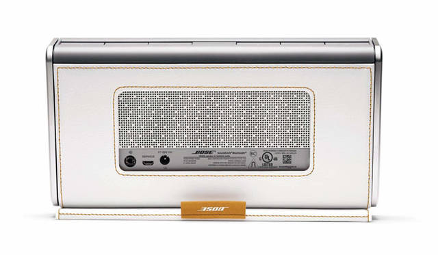 <strong>BOSE｜ボーズ</strong>　 Bluetooth®モバイルスピーカー「SoundLink® Bluetooth® Mobile speaker II - Limited Edition White Leather」
