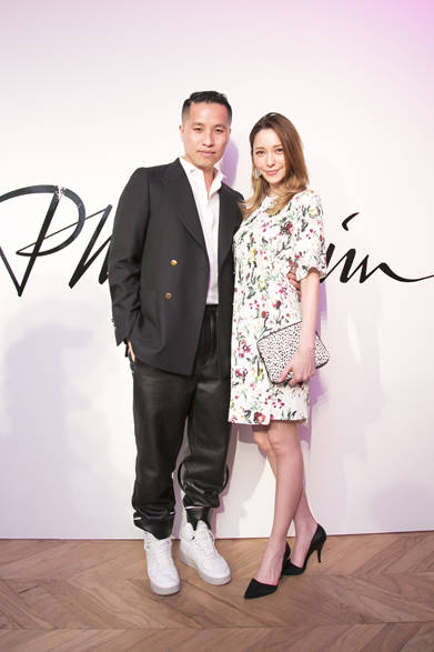 左から フィリップ・リムさん、藤井リナさん