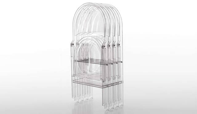 <strong>LIVING MOTIF｜リビング・モティーフ</strong>　折りたたみチェア「TRIC」