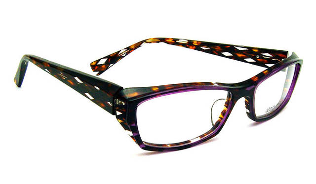 直営店4店舗（南青山店・有楽町店・心斎橋店・梅田店）限定発売フレーム（AL1336-2888）3万3600円