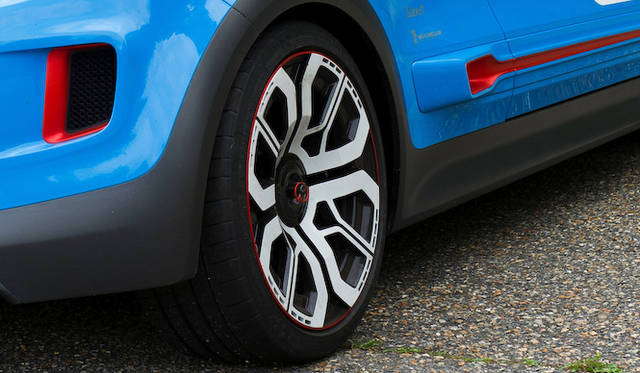 renault_twinrun_concept_19