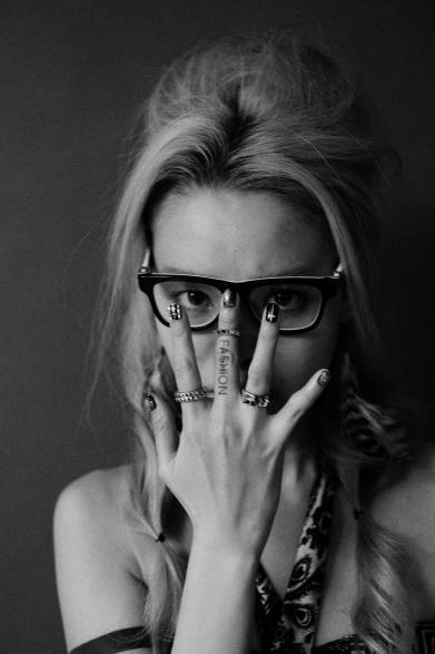 会期│5月31日（金）～6月2日（日）<br />時間│5月31日（金）14:00～20:00<br />　　　6月1日（土）11:00～20:00<br />　　　6月2日（日）11:00～18:00<br />会場│gallery COMMON<br />東京都渋谷区神宮前5-11-1　2F<br />入場料│無料<br /><br />©YUUK・蓮井元彦