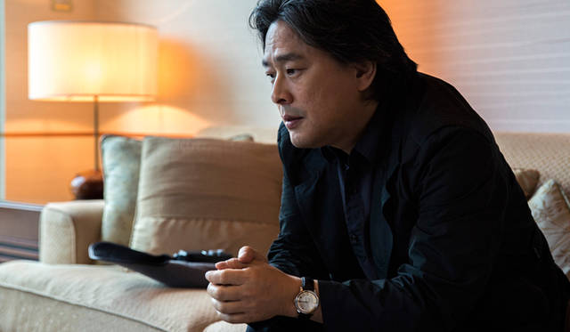 <strong>MOVIE｜『イノセント・ガーデン』</strong>　「音楽やセリフ以外の、いわゆる音響は、観客に、無意識のうちに多くの影響を与えるとおもっています。だからこそ、気を遣って音を作るし、その価値はあるとおもっているのです」（パク監督）