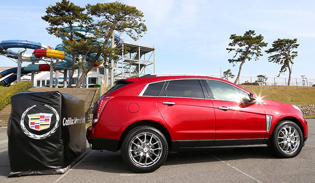 前方だけでなく、「リア クロス トラフィック アラート（後退時安全確認警告機能）」を搭載し、バック時のドライブも補助をおこなう