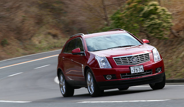 「フォワード コリジョン アラート（前方衝突事前警告機能）」のテスト風景