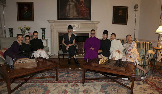 <strong>STELLA McCARTNEY｜ステラ マッカートニー</strong> 英国大使館で秋冬コレクションのプレゼンテーションを実施