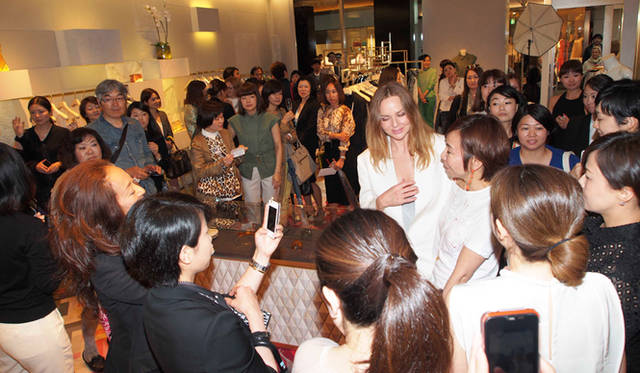 <strong>STELLA McCARTNEY｜ステラ マッカートニー</strong> 六本木ヒルズ店でティーパーティを開催