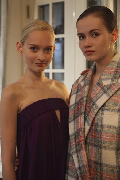 <strong>STELLA McCARTNEY｜ステラ マッカートニー</strong>　英国大使館で秋冬コレクションのプレゼンテーションを実施