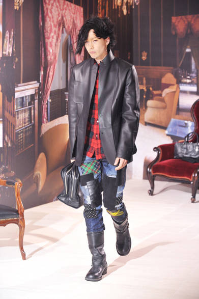 <strong>ロエベ×ジュンヤ ワタナベ　コラボレーションコレクション</strong>