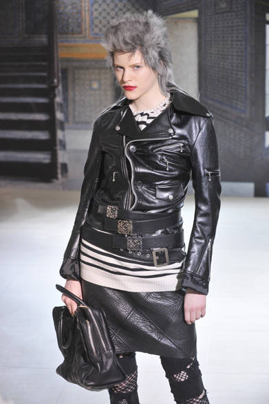 <strong>ロエベ×ジュンヤ ワタナベ　コラボレーションコレクション</strong>