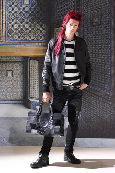 <strong>ロエベ×ジュンヤ ワタナベ　コラボレーションコレクション</strong>