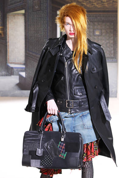 <strong>ロエベ×ジュンヤ ワタナベ　コラボレーションコレクション</strong>