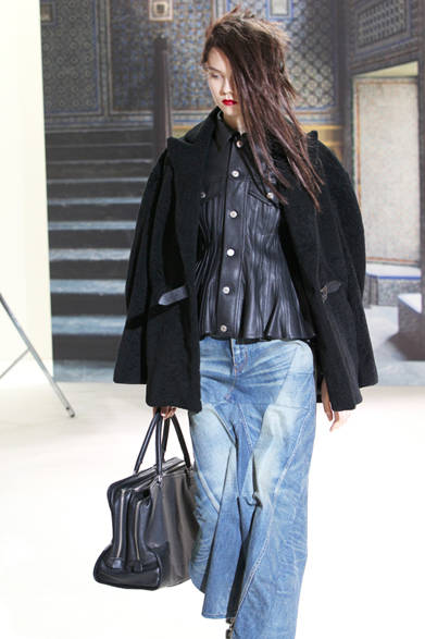 <strong>ロエベ×ジュンヤ ワタナベ　コラボレーションコレクション</strong>