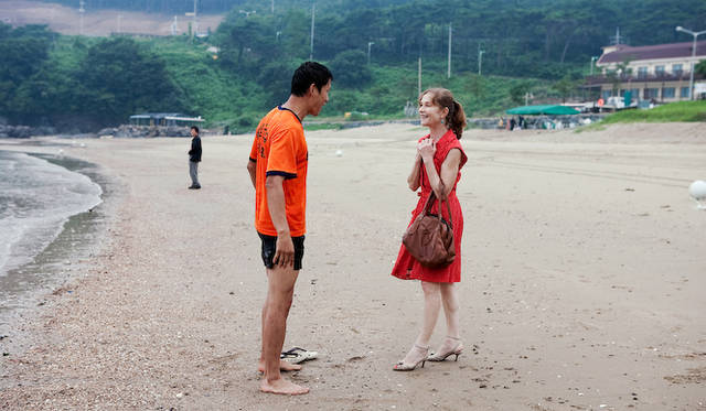 <strong>MOVIE｜『3人のアンヌ』</strong>