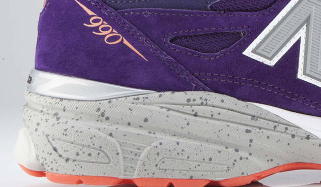 ボストンにまつわる数々の歴史と物語からインスパイアされた「M990BO3」。2万3100円（ニューバランス）