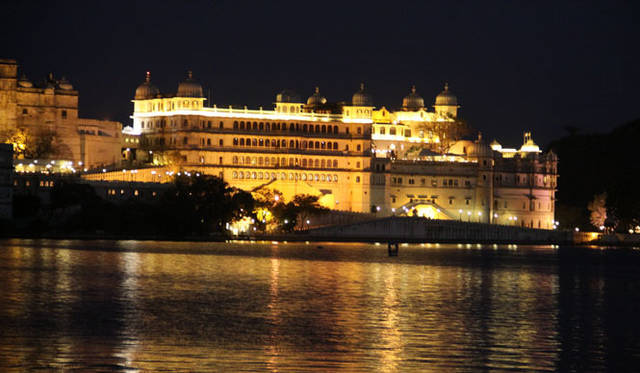 <strong>LOUIS XIII｜ルイ13世<</strong>　「ルイ13世 レア・カスク42.6」プレスツアー　ラジャスタン州最大の王城が見えてきた