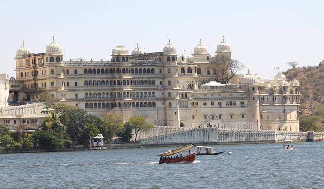 <strong>LOUIS XIII｜ルイ13世<</strong>　「ルイ13世 レア・カスク42.6」プレスツアー　シティ・パレス