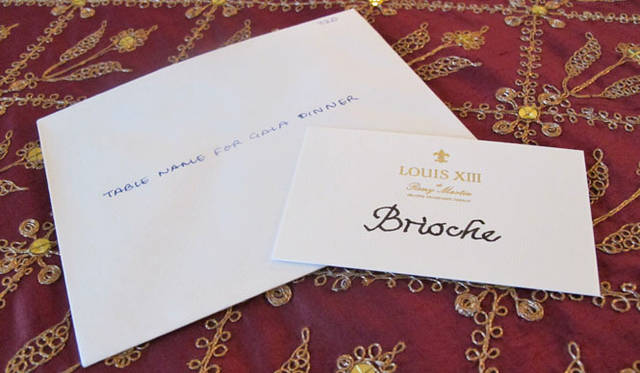 <strong>LOUIS XIII｜ルイ13世<</strong>　「ルイ13世 レア・カスク42.6」プレスツアー　部屋に戻るとガラディナーの招待状とテーブル名があった