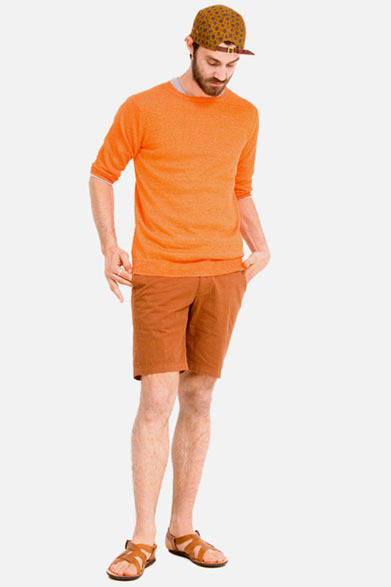 <strong>BEAUTY&YOUTH UNITED ARROWS</strong>　「Web LOOK BOOK “LOOKS” 2013 SUMMER」　ニット8190円、カットソー3990円、ショーツ9450円、キャップ6090円、サンダル1万3650円